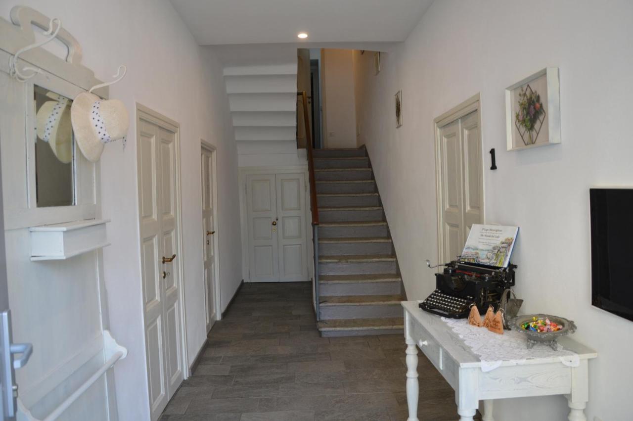 White Suite - Jacuzzi, Swimming Pool & Lake View Lezzeno Exterior foto